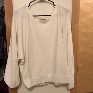 Zara Crewneck size Medium- never worn!